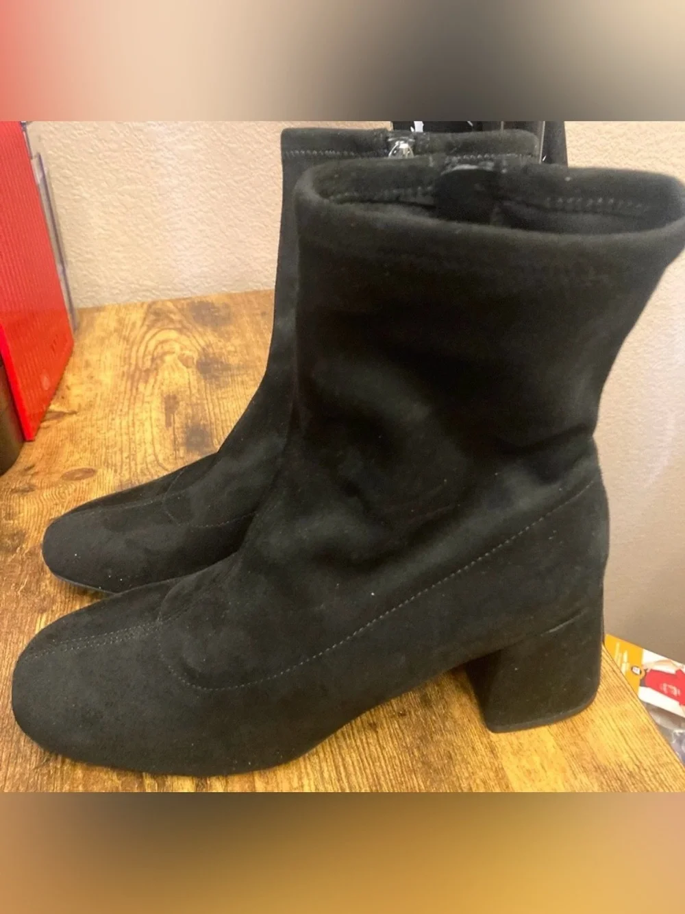 Onyx women dolly